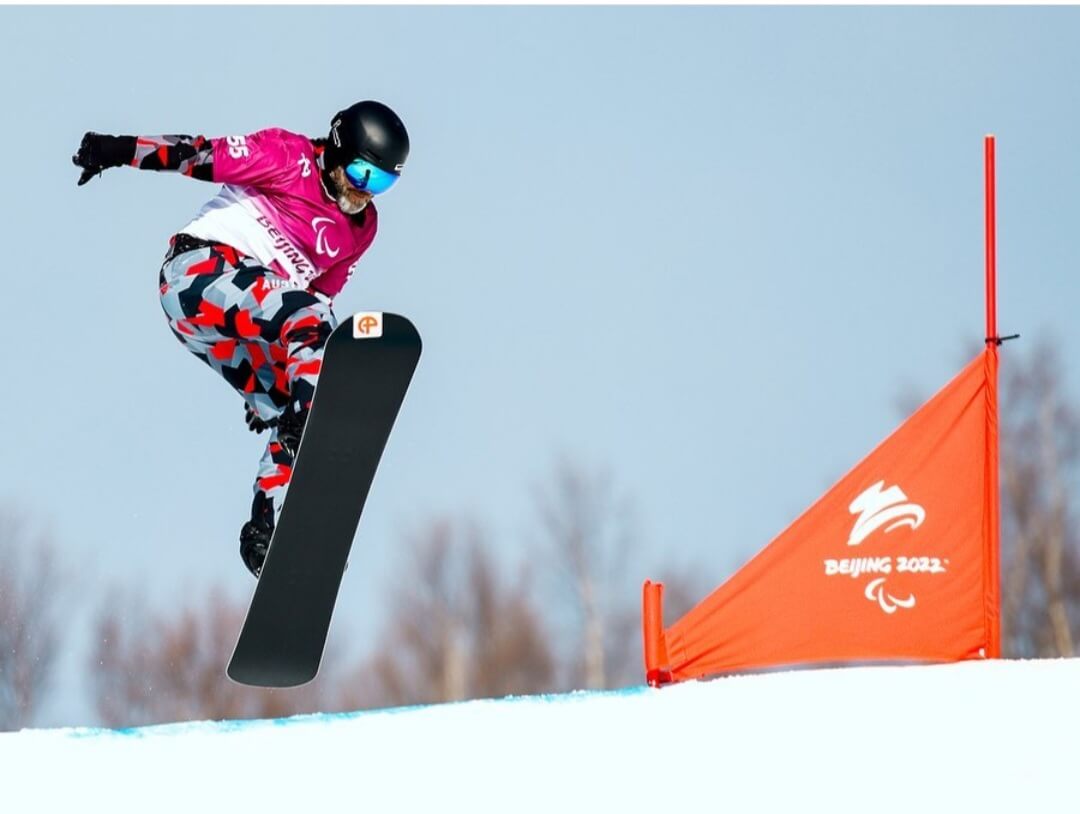 Bernhard Hammerl in Action beim Snowboardrennen
